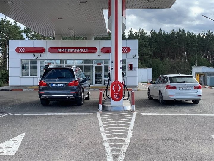 В Литве новые машины подорожали на 2 900 евро, а «бэушка» — на 1 900