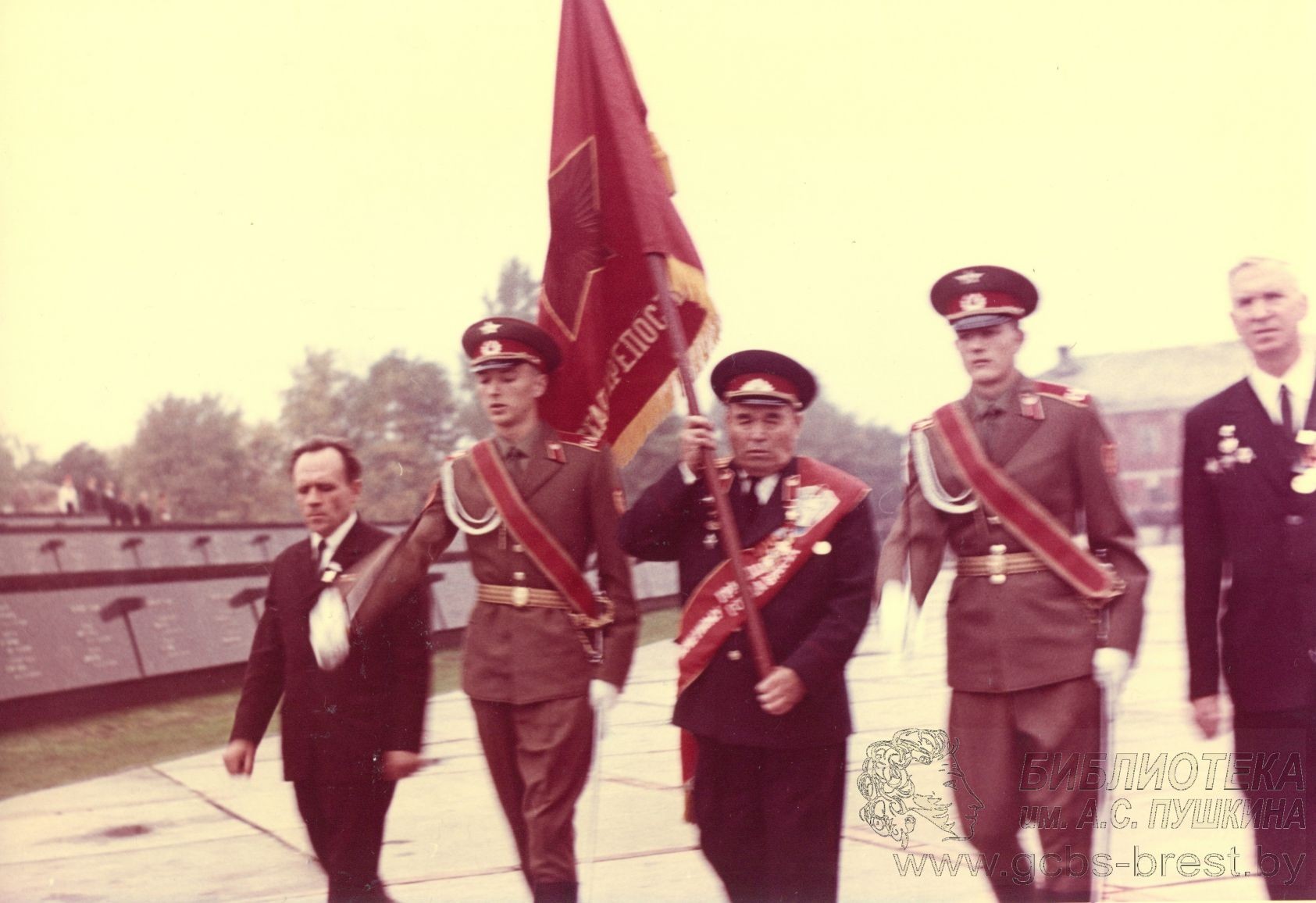 День открытия Мемориального комплекса «Брестская крепость-герой». Фото и подробности