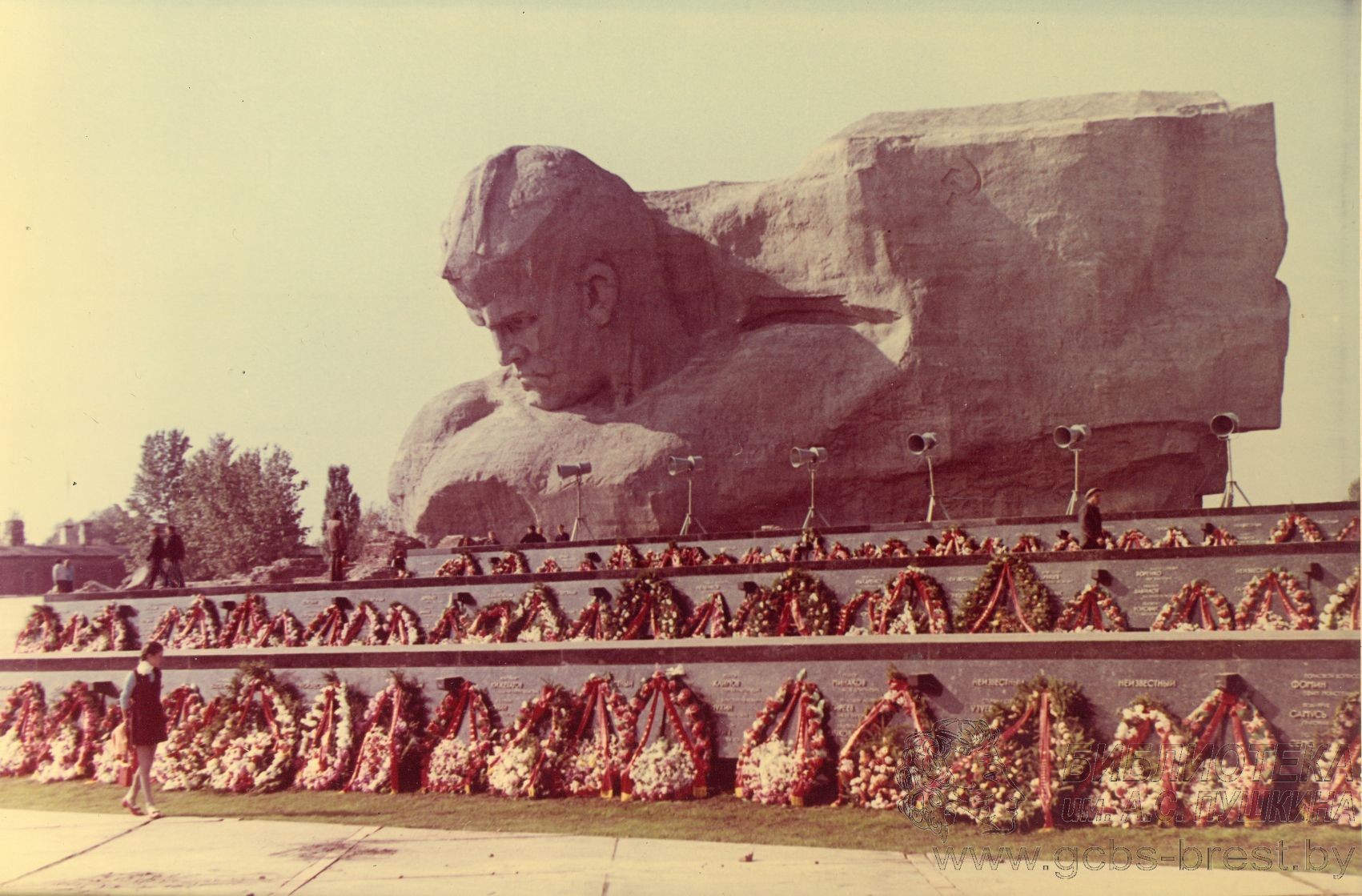 День открытия Мемориального комплекса «Брестская крепость-герой». Фото и подробности