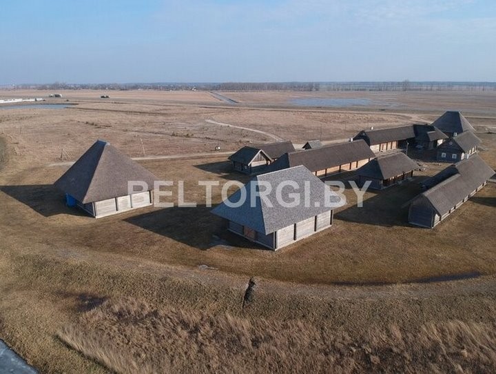 Туристическую деревню Чижа под Брестом снова пытаются продать. Что по цене?