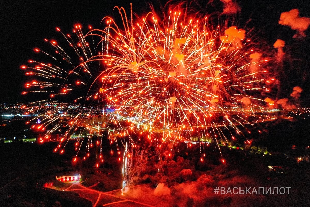 Сегодняшний салют в Бресте. Фото и видео