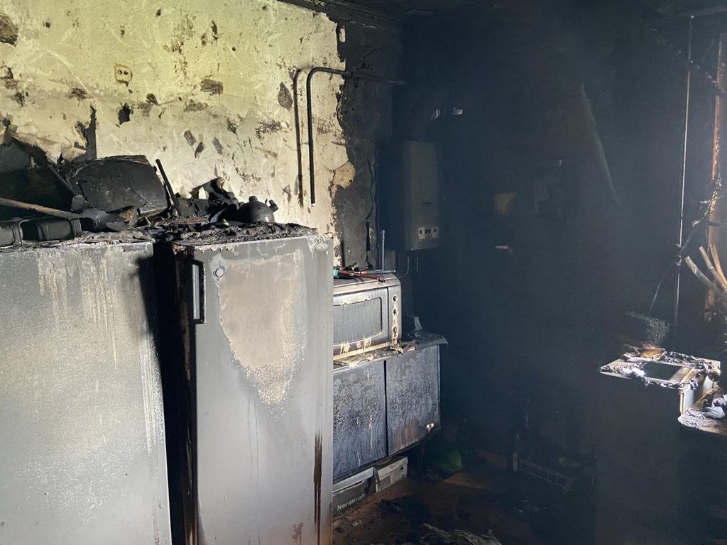 Горел жилой дом в деревне Михновичи (Брестская область)