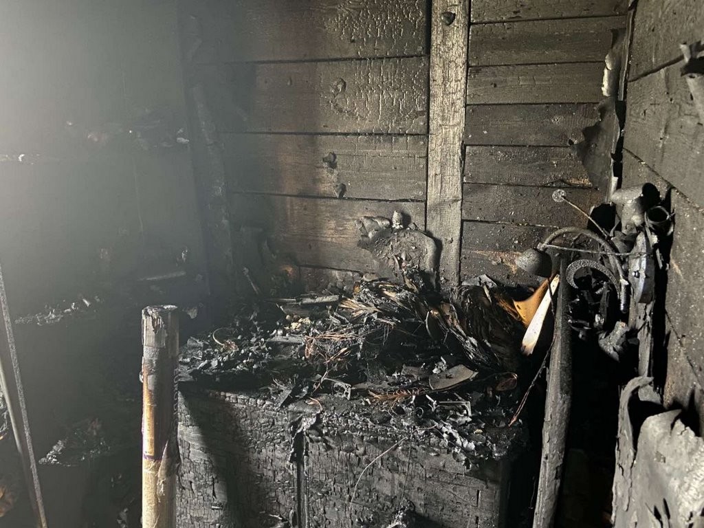 Горел жилой дом в деревне Михновичи (Брестская область)