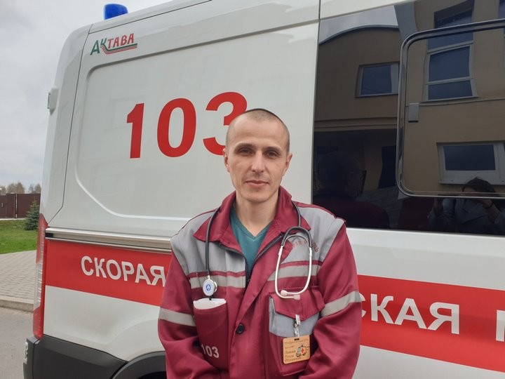 Врач Роман Пунько