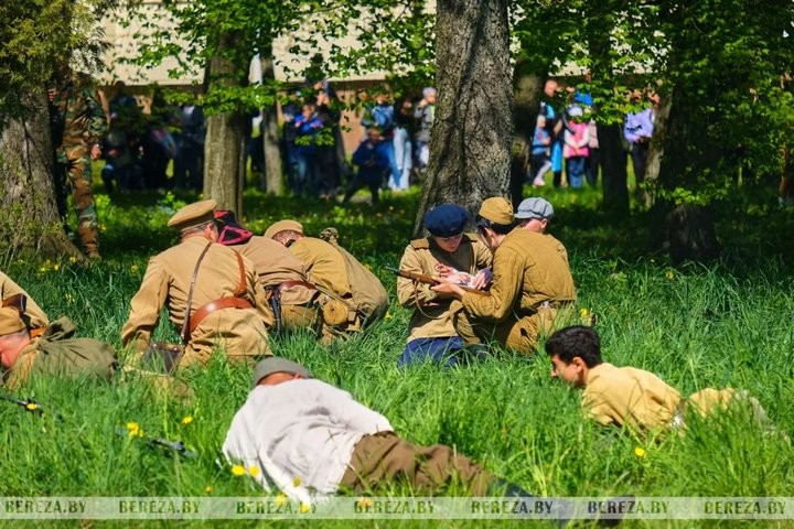 Эпизод «Здитовской обороны» показали реконструкторы в Березе
