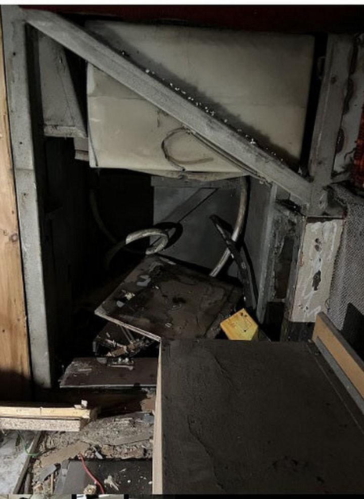 В пассажирском автобусе, приехавшем из Беларуси в Литву, обнаружили тайник с контрабандой