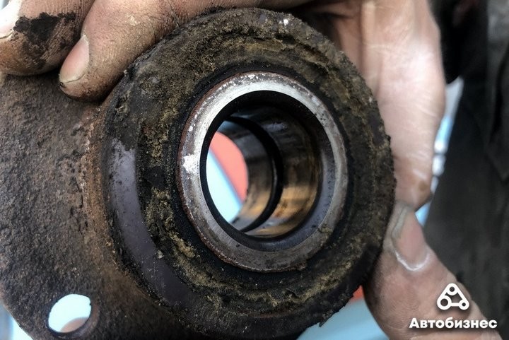 «Еще один косяк от этого криворукого приехал». Ремонт по-белорусски, бессмысленный и беспощадный