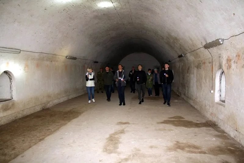 В десяти метрах от Польши. Брестчане побывали на остров Пограничный в Брестской крепости