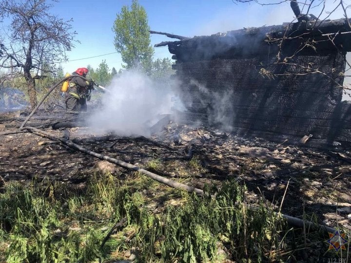 В деревне Пожежин Малоритского района горел нежилой дом