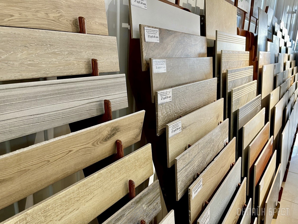 «Квадратный метр» – крупнейшие дискаунтеры керамической плитки с очень низкими ценами в Бресте. Скидки, бесплатный 3Д дизайн-проект, доставка