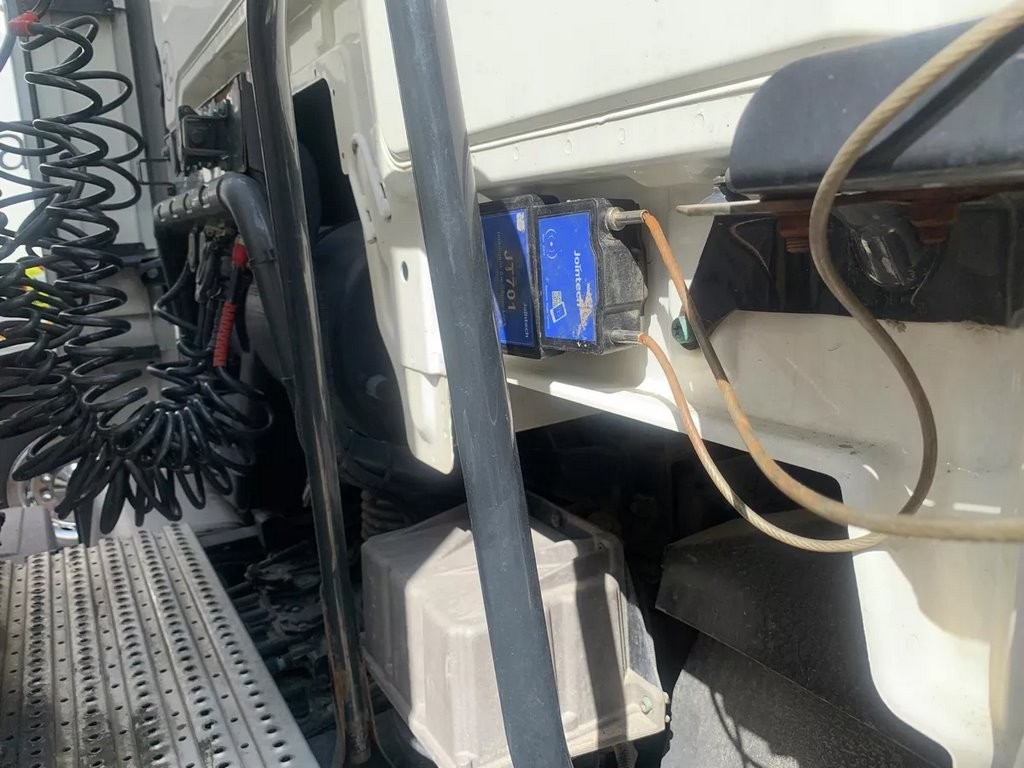 Цена дизеля, как в Европе: водители фур из ЕС о новых правилах заправки