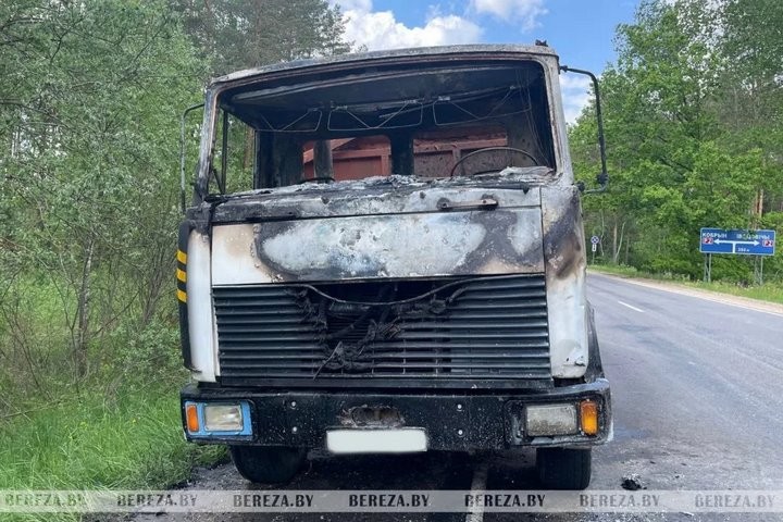 В Березовском районе во время движения загорелся маз