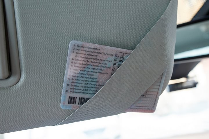 Белорус нашёл в России чужие права и выдавал за свои. Вот на чём прокололся