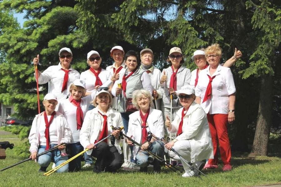 Слет любителей скандинавской ходьбы прошел в Бресте