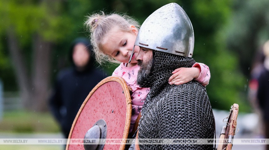 На площадке археологического музея «Берестье» прошел ежегодный фестиваль «Берестейская маевка»