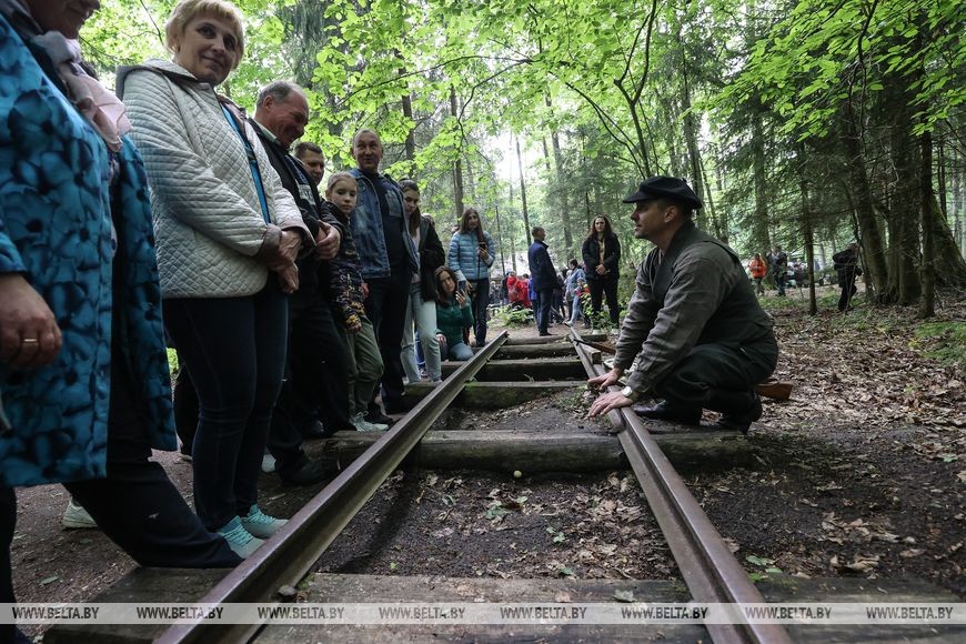 В Ивацевичском районе в урочище Хованщина прошел военно-исторический фестиваль «Один день из жизни партизанского отряда»