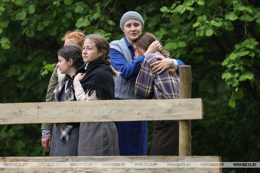 В Ивацевичском районе в урочище Хованщина прошел военно-исторический фестиваль «Один день из жизни партизанского отряда»