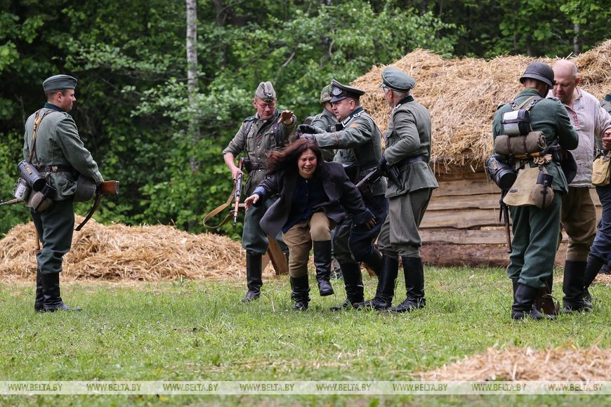 В Ивацевичском районе в урочище Хованщина прошел военно-исторический фестиваль «Один день из жизни партизанского отряда»