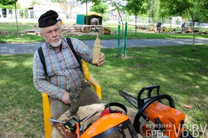 Сигизмунд Август, глашатай, купец… В начале июня парк Бреста прирастет десятью историческими фигурами