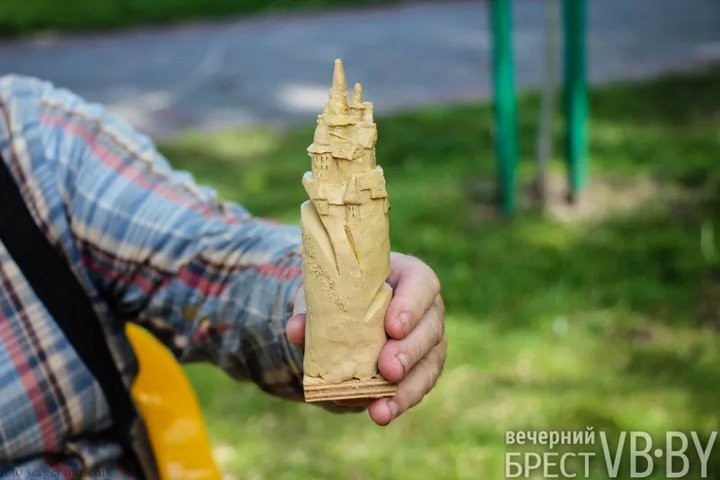 Сигизмунд Август, глашатай, купец… В начале июня парк Бреста прирастет десятью историческими фигурами