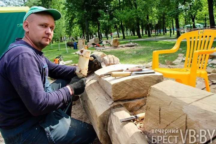 Сигизмунд Август, глашатай, купец… В начале июня парк Бреста прирастет десятью историческими фигурами