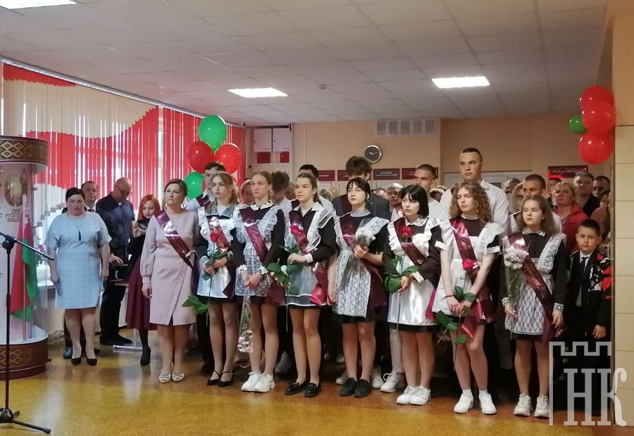 Последний звонок прошел в Высоковской СШ