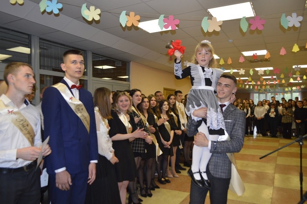 Последний звонок в районной гимназии (Малорита)