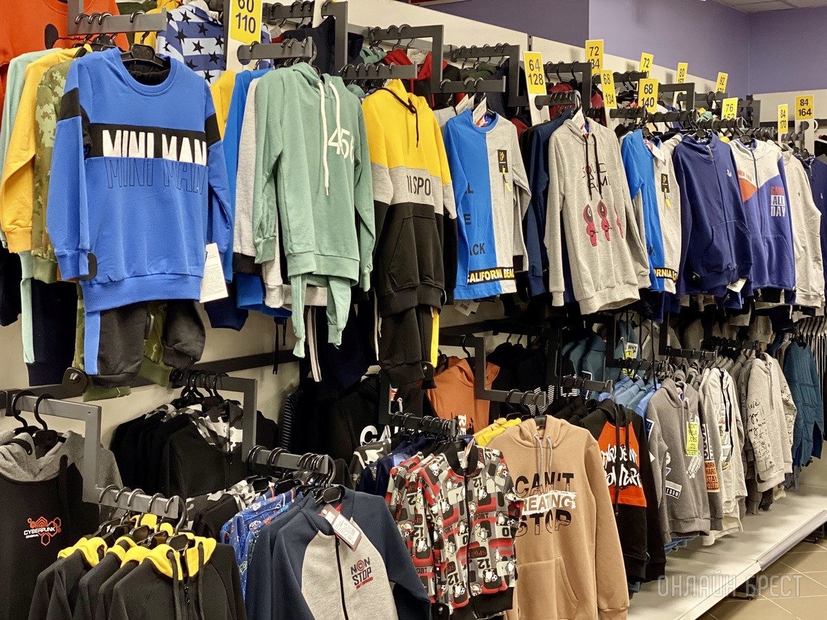 День защиты детей – еще один повод порадовать свое чадо крутыми подарками из «Детского мира» на Советской в Бресте. Фотообзор ассортимента