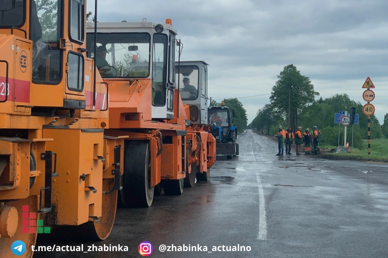Осуществляется ремонт участка дороги «Жабинка-Мотыкалы»