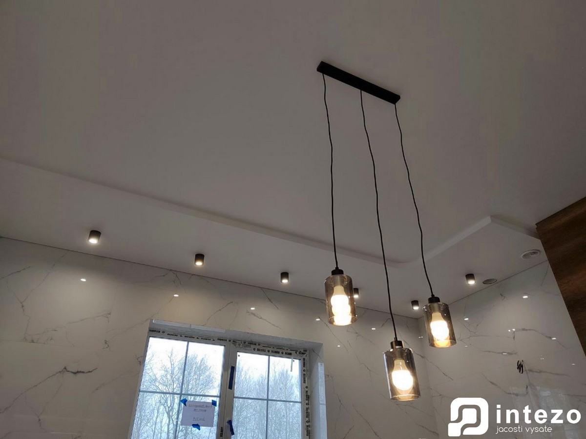 Брестская компания, которой можно доверять! Натяжные потолки «INTEZO» – собственные разработки, беспроцентная рассрочка и бесплатный замер