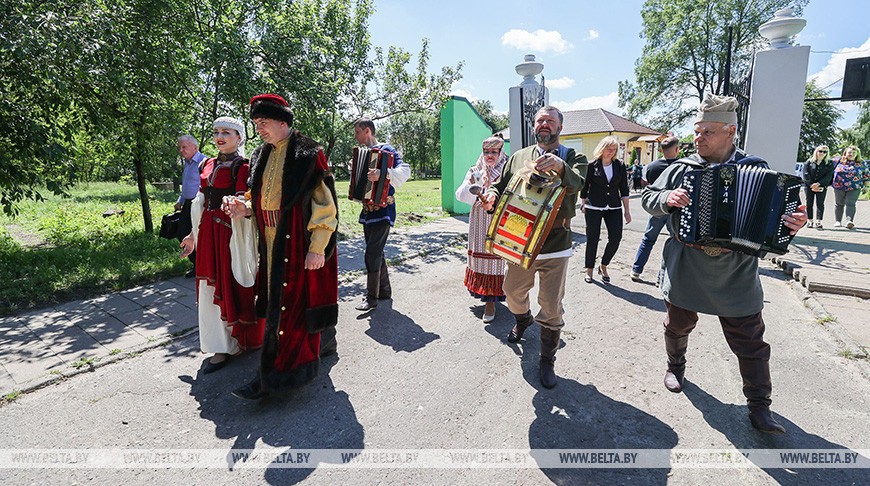 Смотрите, как в Столине прошел первый день фестиваля «Вытокі»