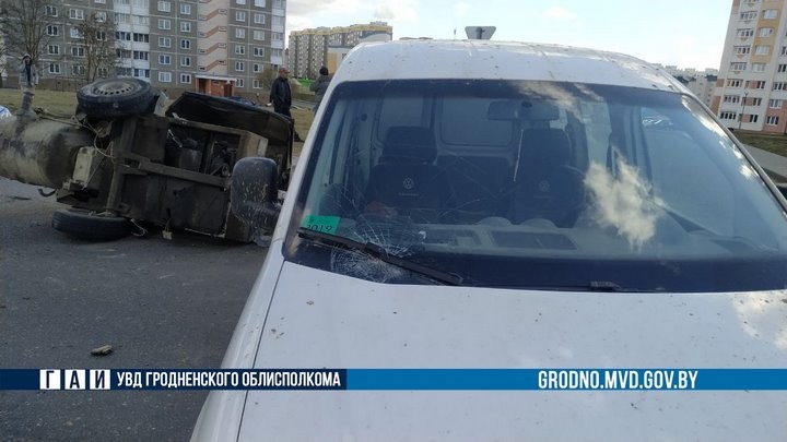 Страшное ДТП произошло в Гродненской области: водитель сбил 14-летнюю девочку. Видео