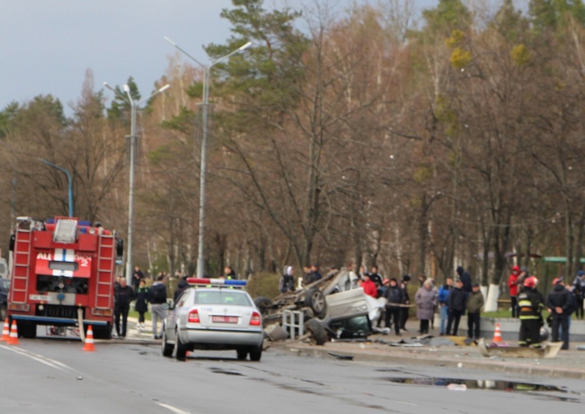 СК рассказал новые подробности смертельного в Брестской области. Водитель Chrysler был пьян