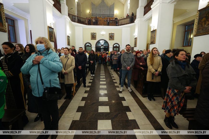 Католики празднуют Светлое Христово Воскресение