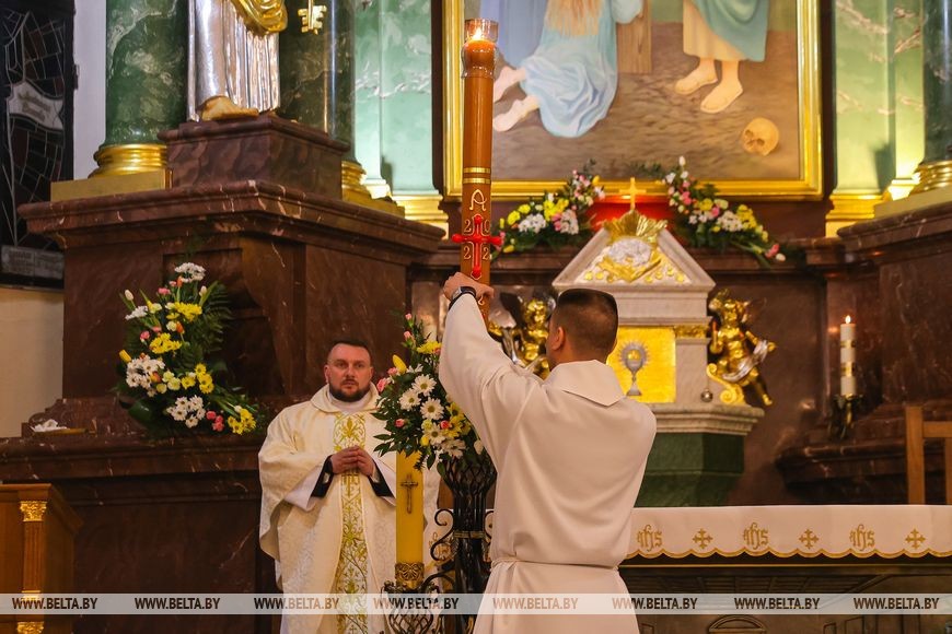 Католики празднуют Светлое Христово Воскресение