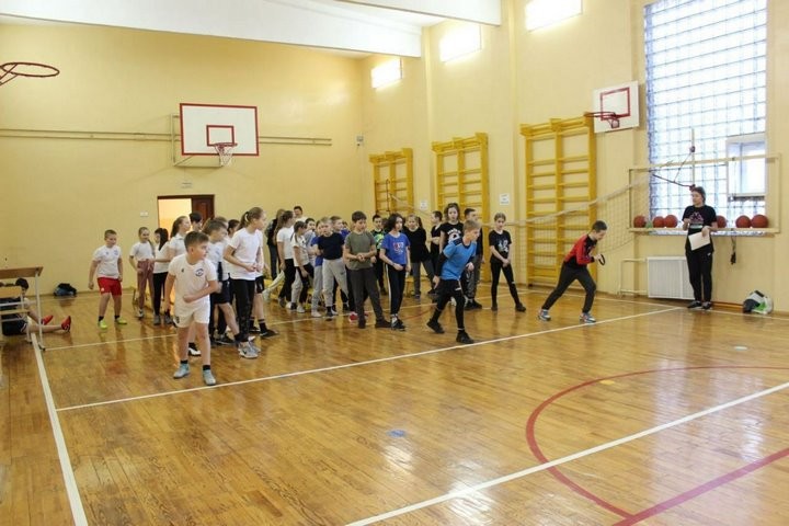 В ГУО «Средняя школа № 16 г. Бреста» прошёл спортивный фестиваль «Спорт против наркотиков»