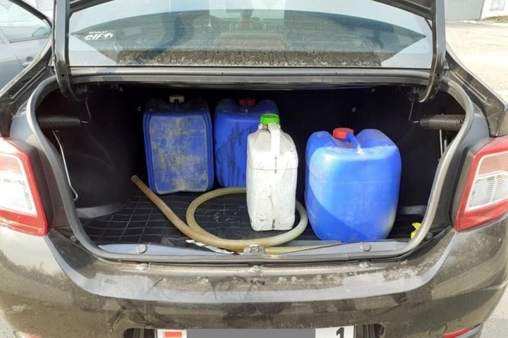 В Минске осудили 13 водителей предприятия за кражу 3865 литров топлива