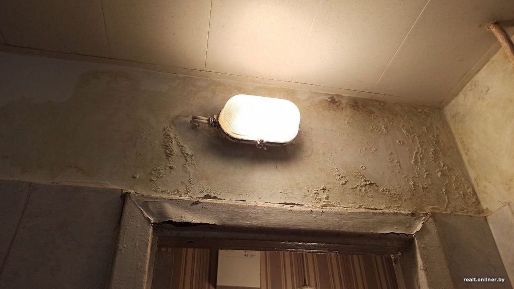 «Соседка заливает квартиру уже 20 лет, делаем ремонт за ремонтом». Белорусы попали в сложную ситуацию