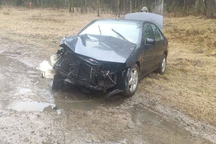 Девушка на 9 месяце беременности решилась на опасный обгон и попала в ДТП