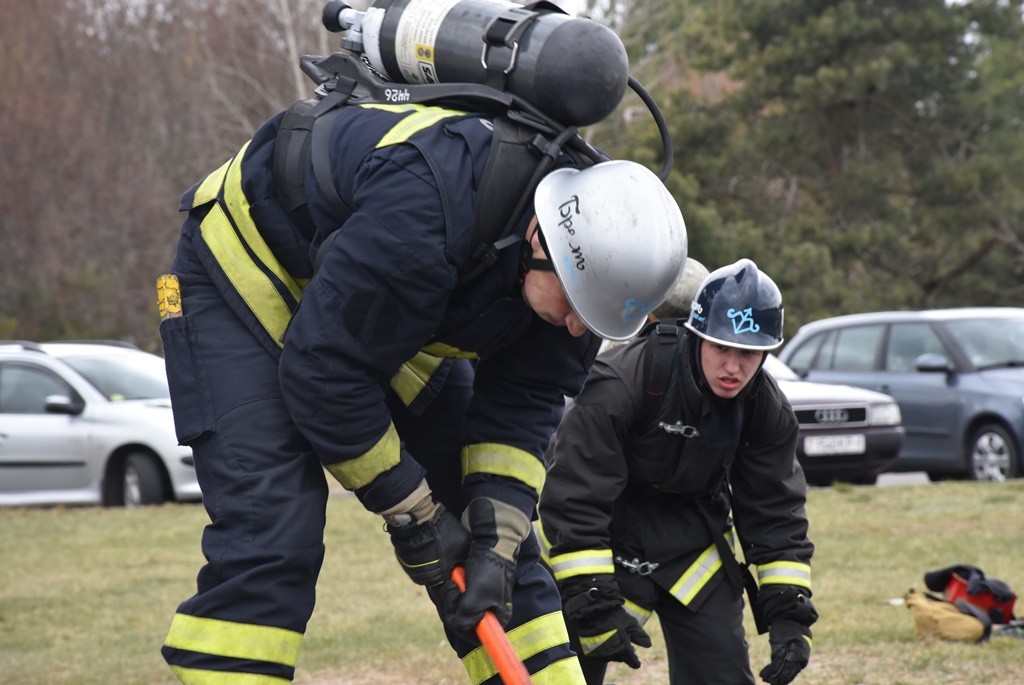 В Бресте прошел чемпионат по многоборью спасателей «Сильнейший пожарный-спасатель»