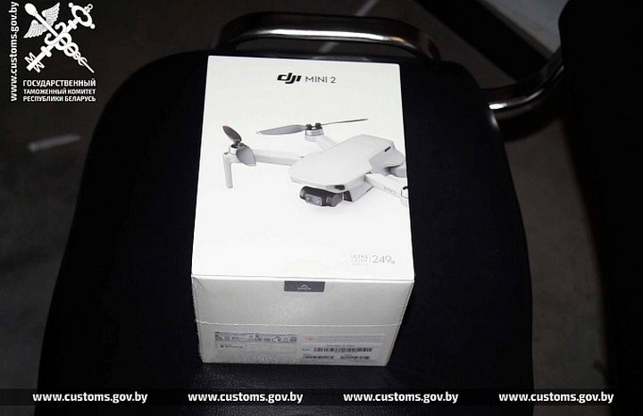 Нелегальные гаджеты на 2 млн рублей задержали на границе