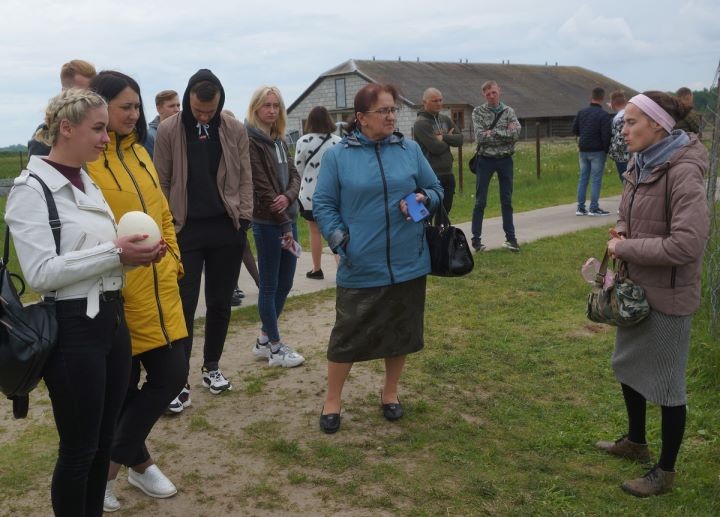 Молодые специалисты Жабинковского района отправились за опытом в брестские и кобринские хозяйства