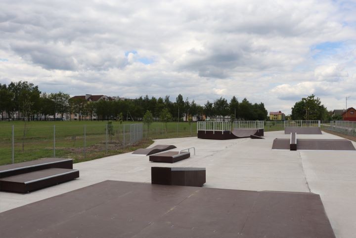 В Ивацевичах открылась скейт-площадка