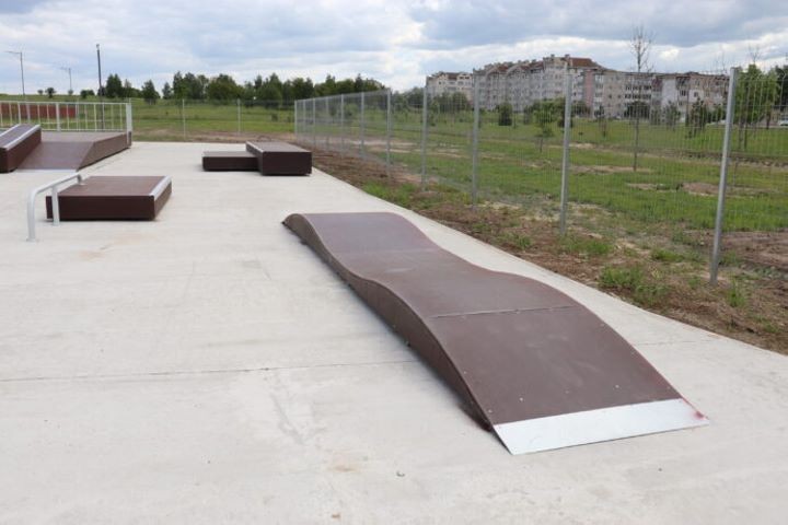 В Ивацевичах открылась скейт-площадка