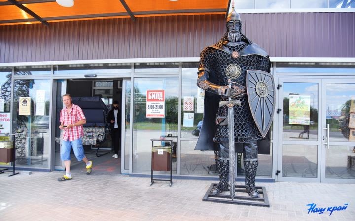 Посмотрите, какие красивые кованые скульптуры появились в Барановичах