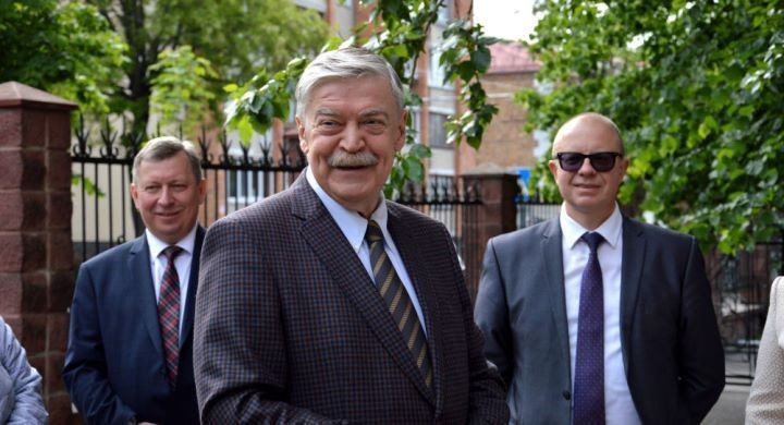 Посол Лукьянов в Бресте: родные школы, Россотрудничество и память о войне