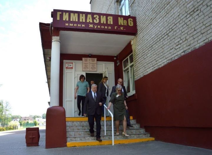 Посол Лукьянов в Бресте: родные школы, Россотрудничество и память о войне