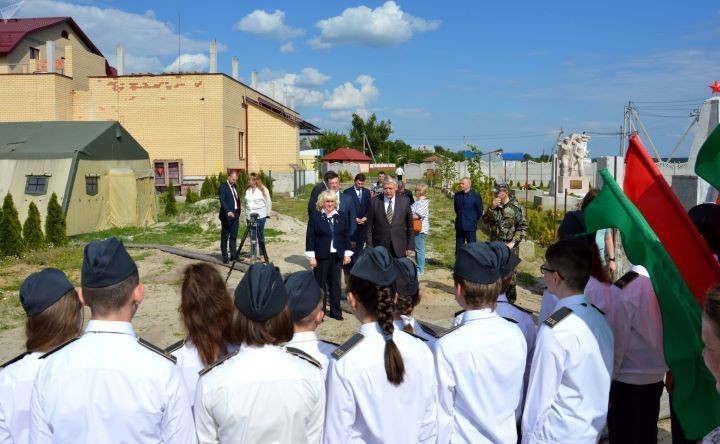 Посол Лукьянов в Бресте: родные школы, Россотрудничество и память о войне