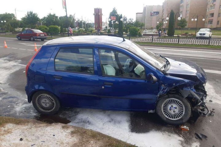 В Каменце серьезно столкнулись автомобили