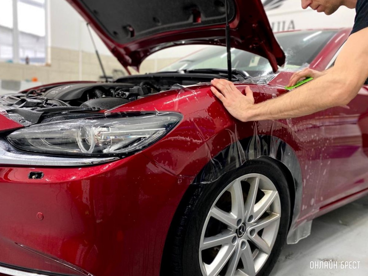 Первый сертифицированный установочный центр антигравийных и тонировочных пленок LLumar в Бресте – студия автовинила и детейлинга «ZBRUJA»